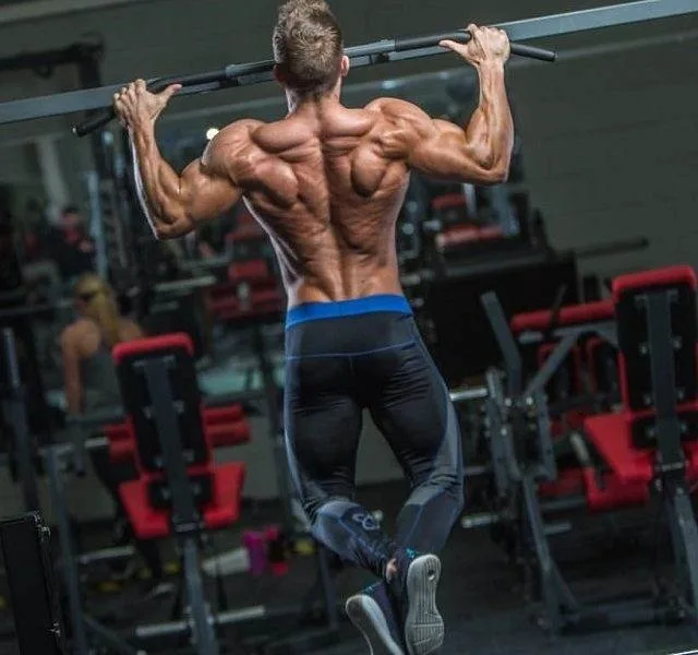Important tips to avoid mistakes and problems in back exercises